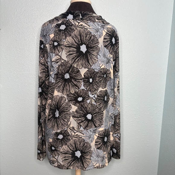 Rafaella Studio MOD Floral Long Sleeve Blouse - Picture 3 of 9
